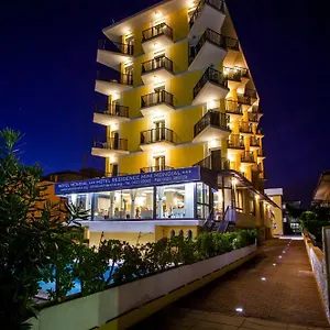 3* Szálloda Mondial